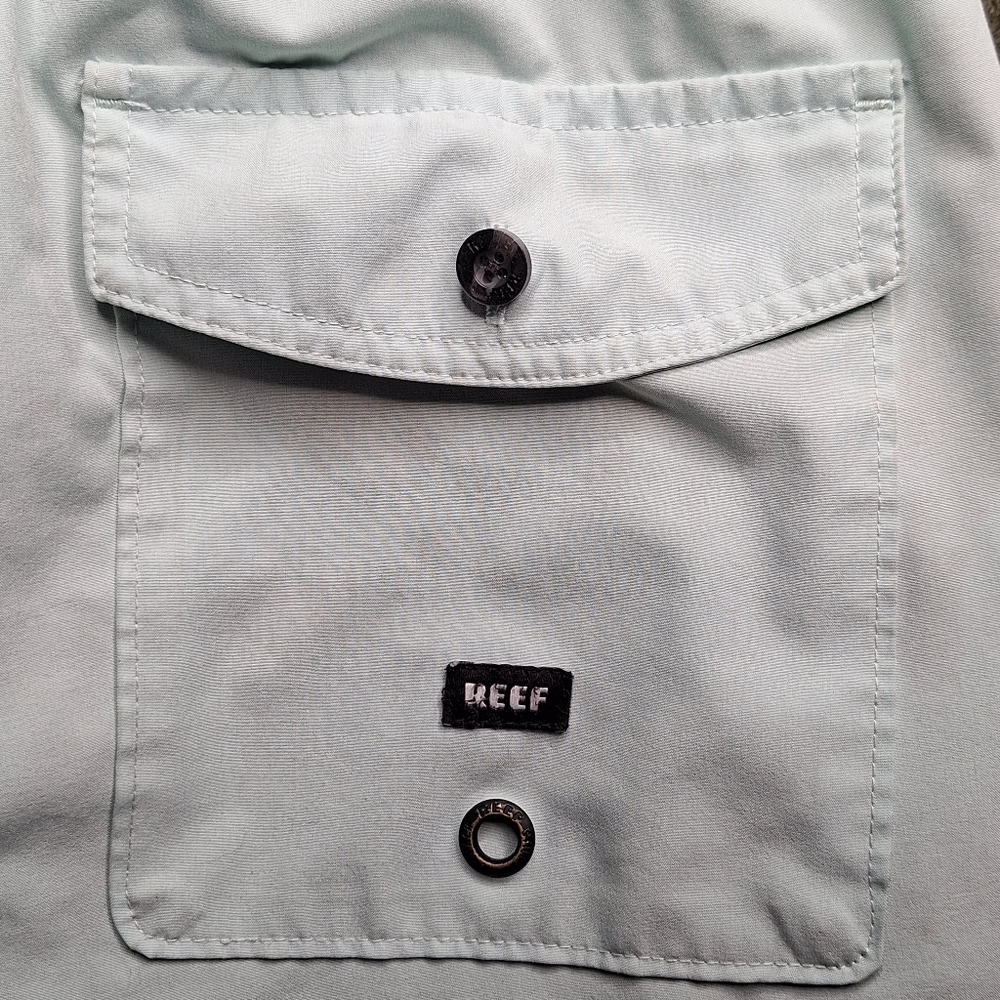 Used REEF Size L light Blue Shorts - Picture 8 of 9
